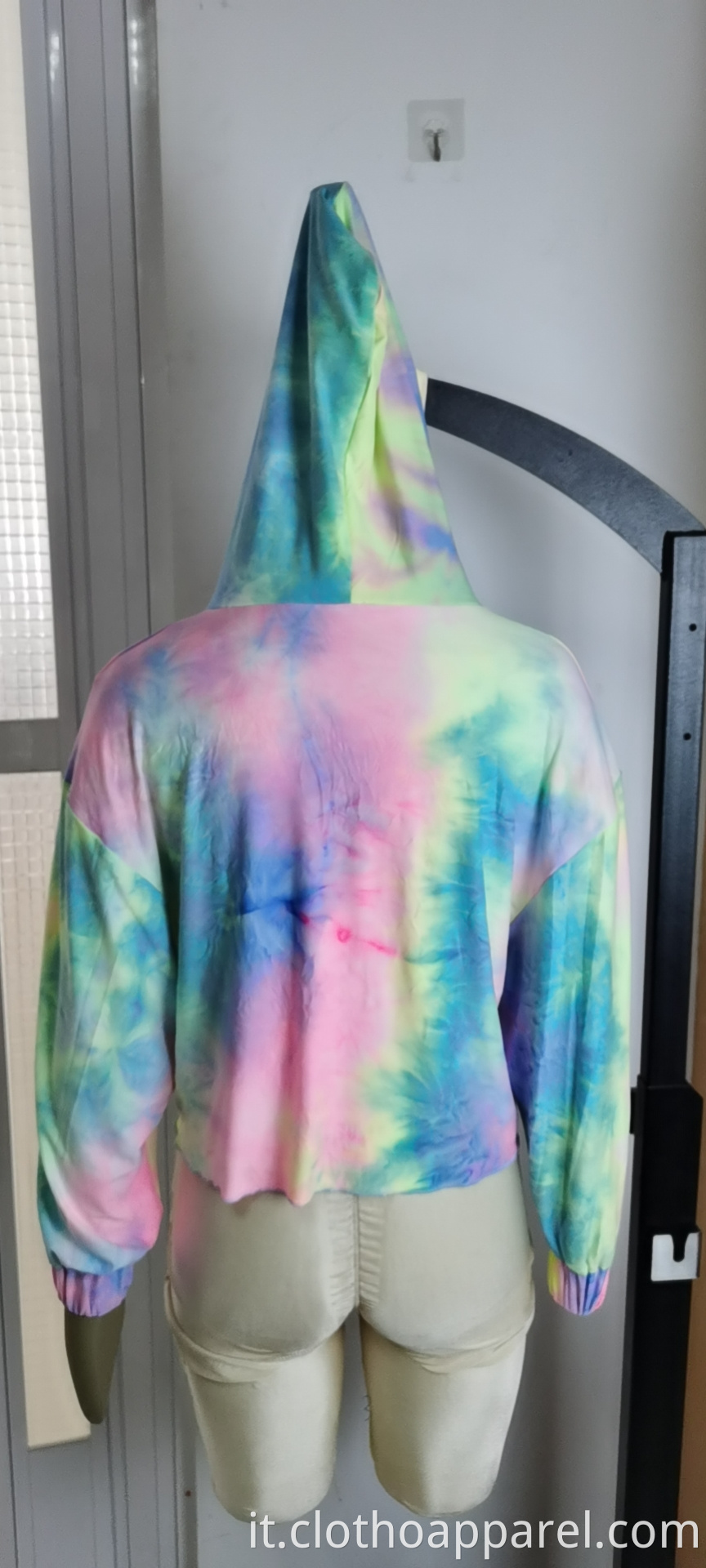 Wholesale Women's Color Tie Dyed Short Hoodie